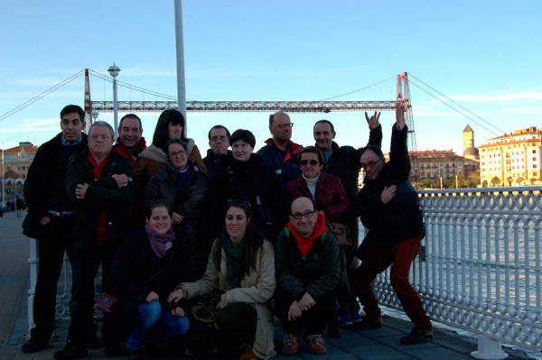 Apdema; Visita al Puente Colgante