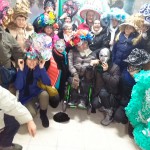 Apdema; Gazte Alaiak visita la exposición de trajes de carnaval